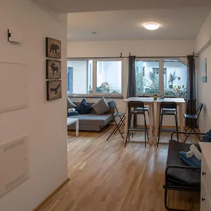 Apartment Center For 6 Persons!, Innsbruck