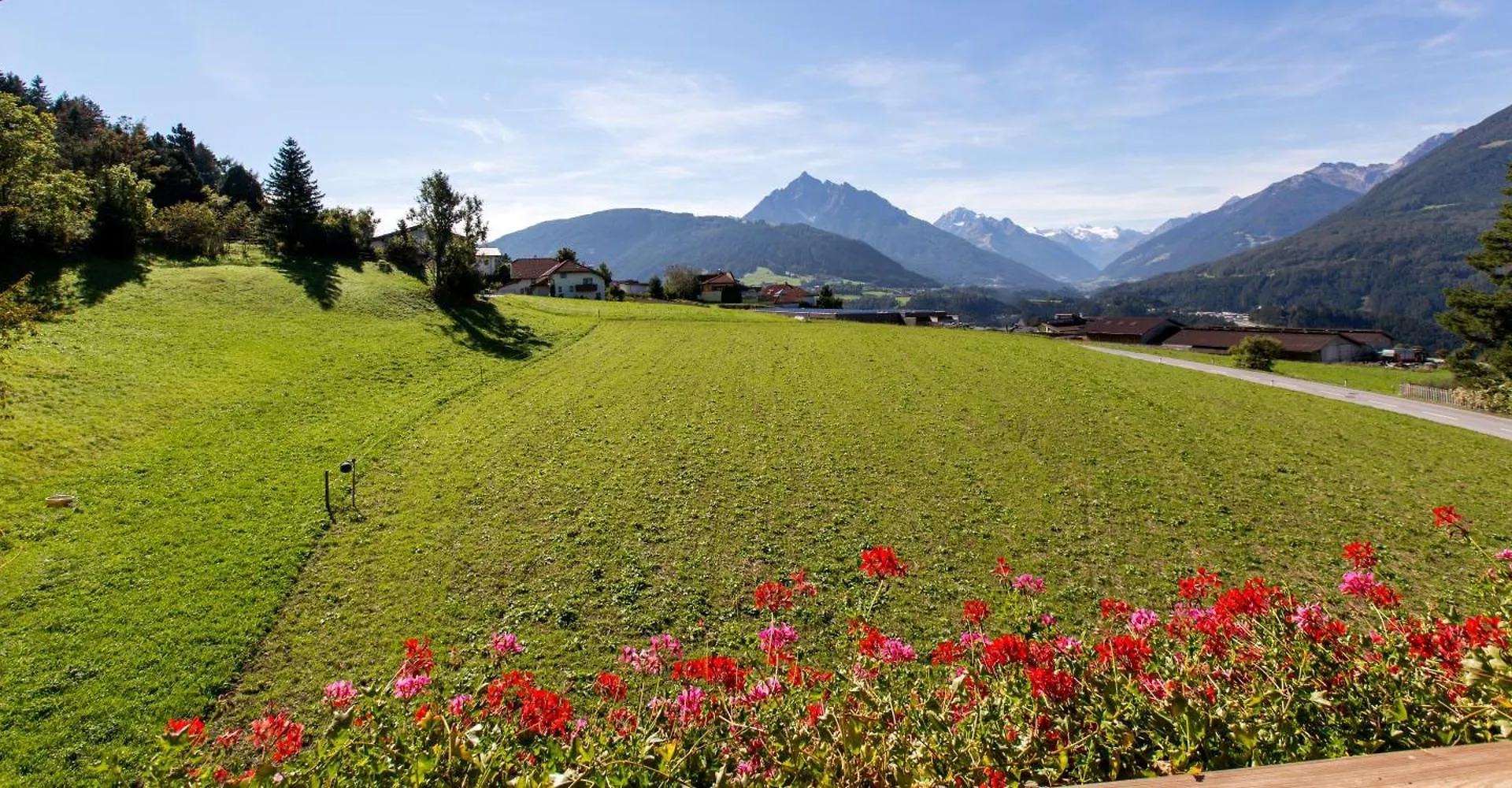 Apartment Wiesenhof - NATUR&WEITBLICK über Innsbruck - Ladestation für Elektroautos