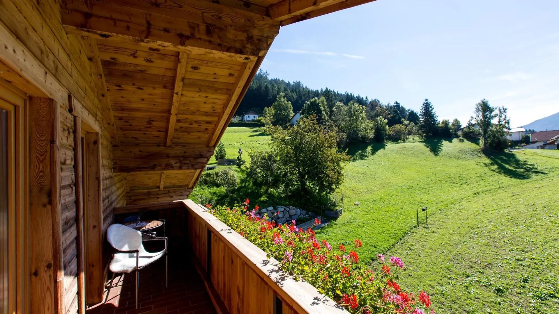 Apartment Wiesenhof - NATUR&WEITBLICK über Innsbruck - Ladestation für Elektroautos 0*,  Österreich